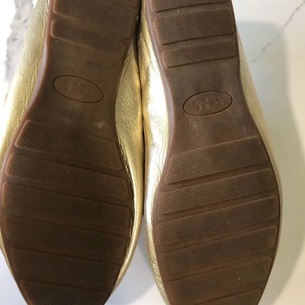 Coach excellent used